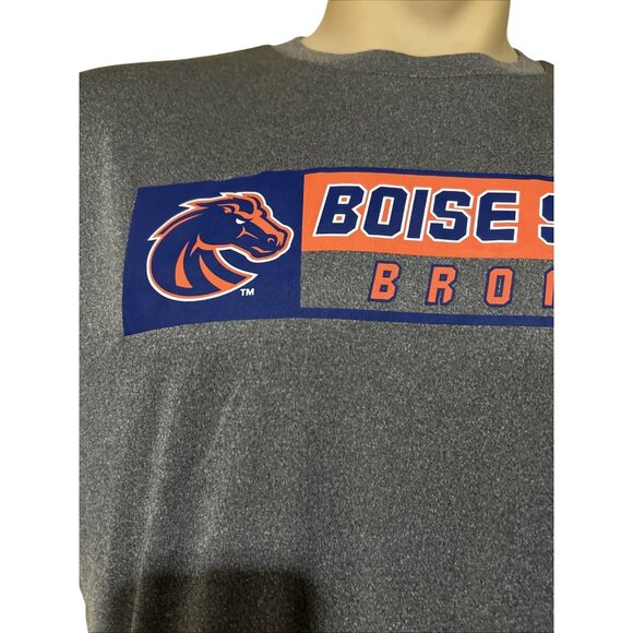 NEW Boise State BSU Broncos Colosseum Gray Performance Crew Neck Tee Shirt Men's - Picture 3 of 11